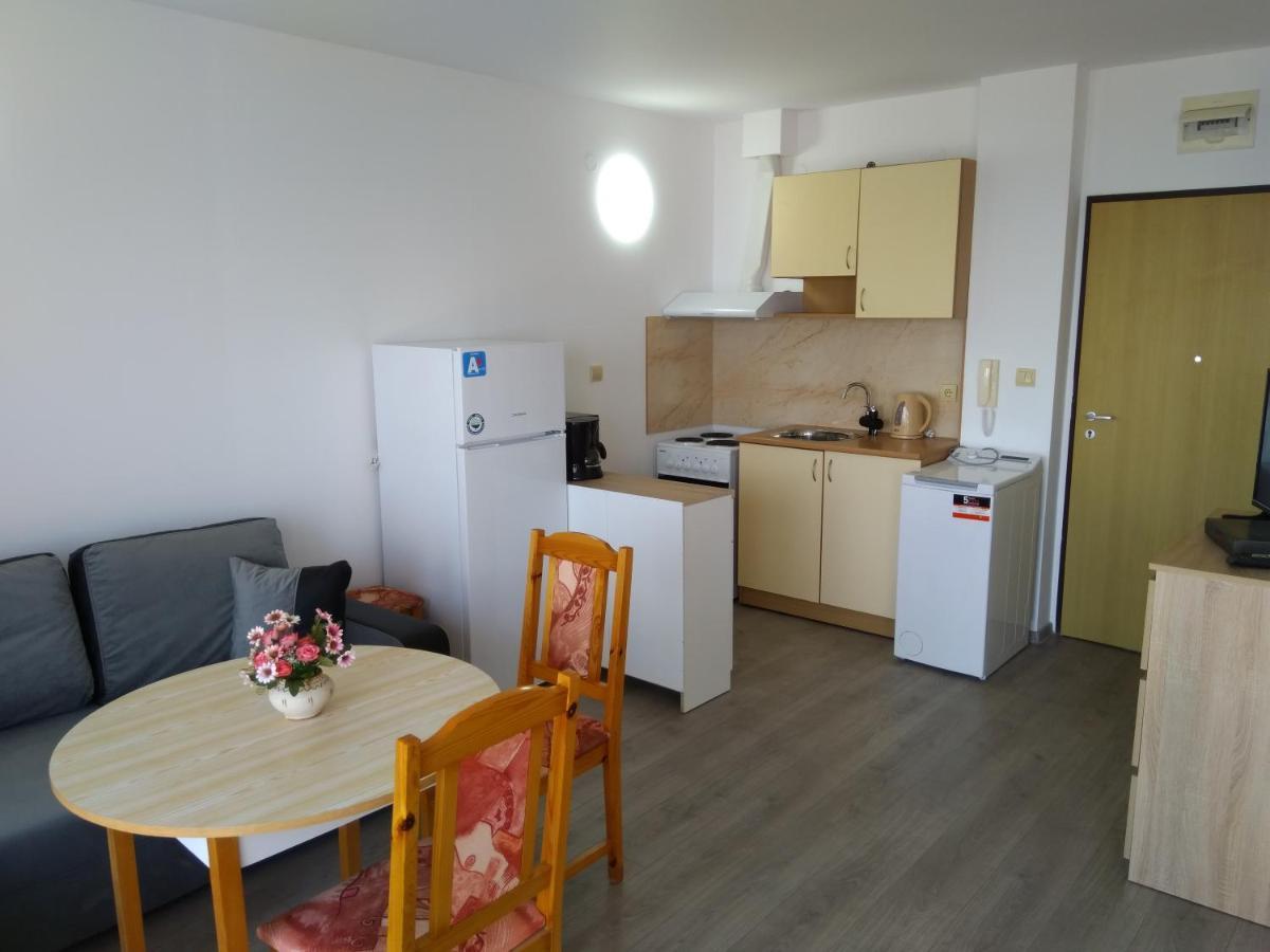 Sunny House Byala Apartment เบียลา ภายนอก รูปภาพ