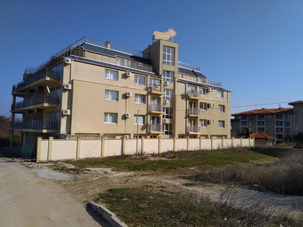 Sunny House Byala Apartment เบียลา ภายนอก รูปภาพ