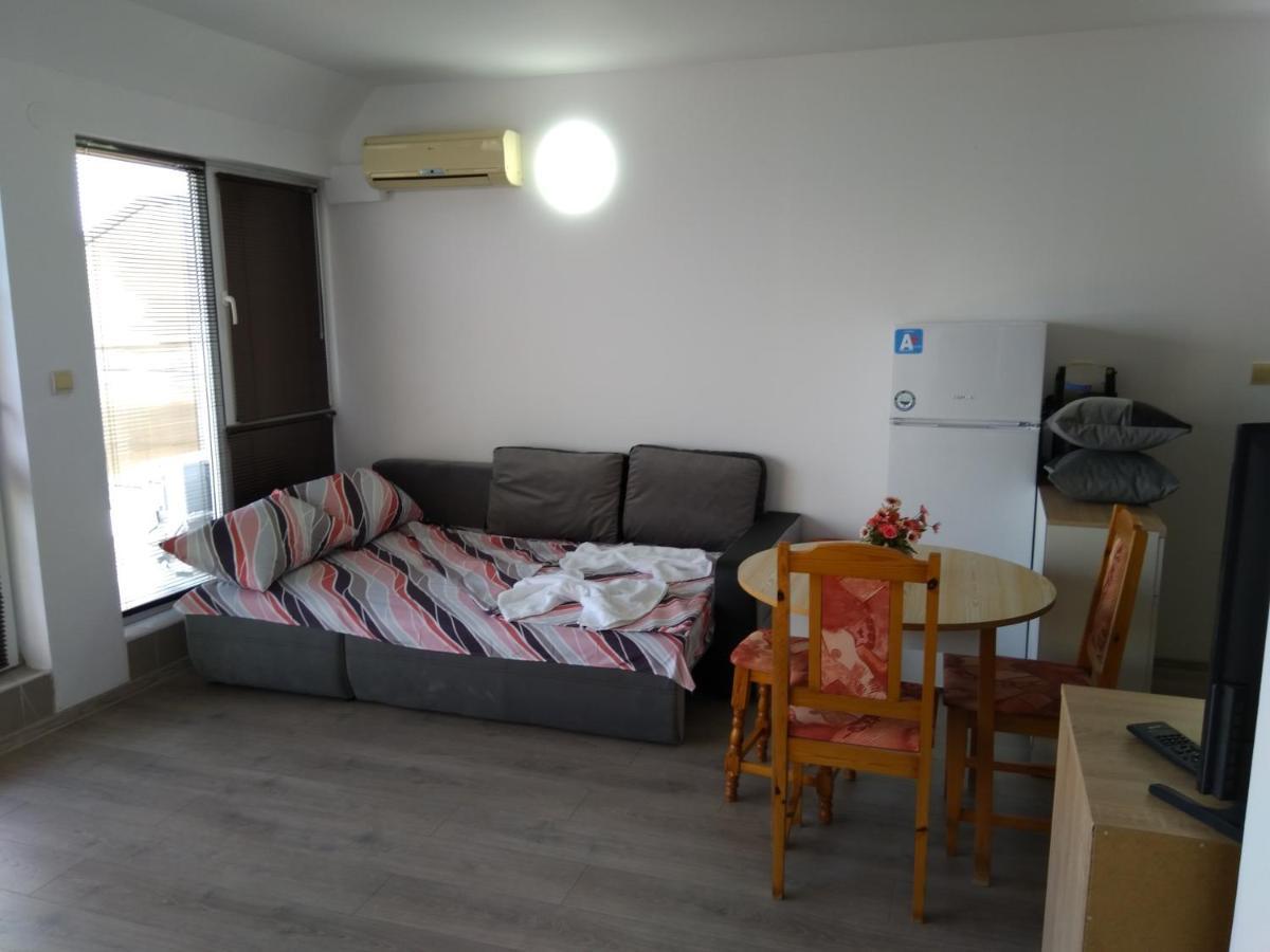 Sunny House Byala Apartment เบียลา ภายนอก รูปภาพ