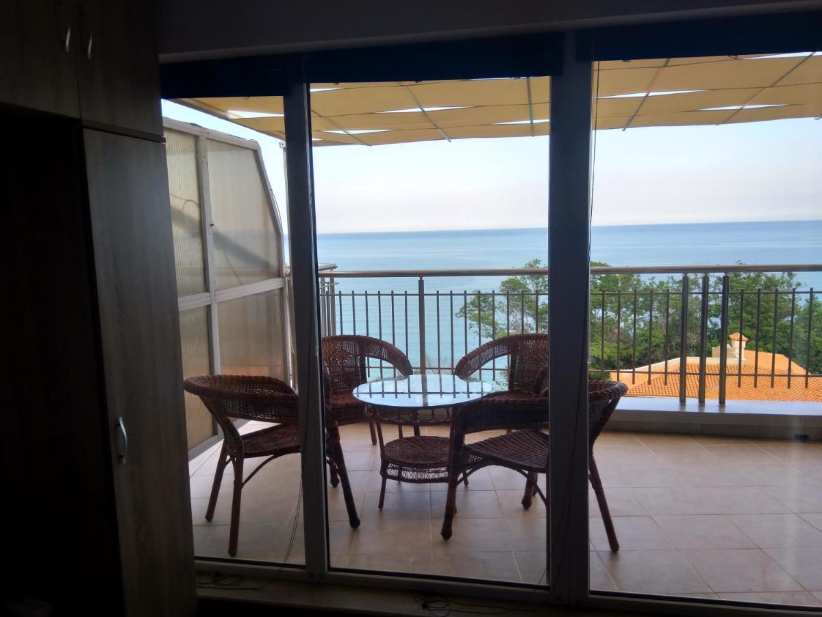 Sunny House Byala Apartment เบียลา ภายนอก รูปภาพ