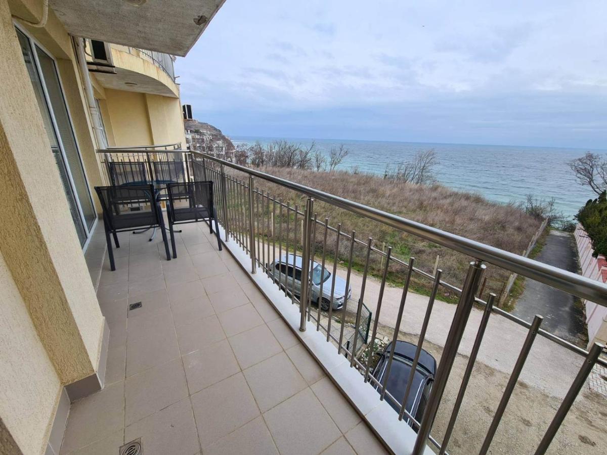 Sunny House Byala Apartment เบียลา ภายนอก รูปภาพ